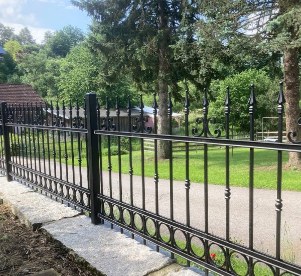 Zaunbau-Meyer---Metallzaun-3